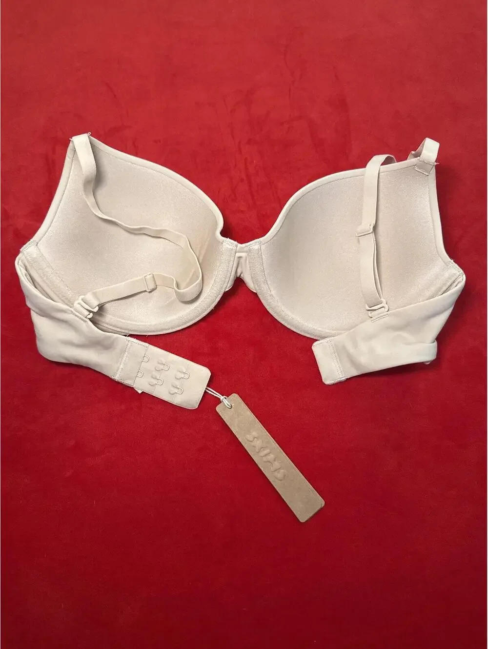 Skims Fits Everybody T Shirt Bra Color Sand Size 32A